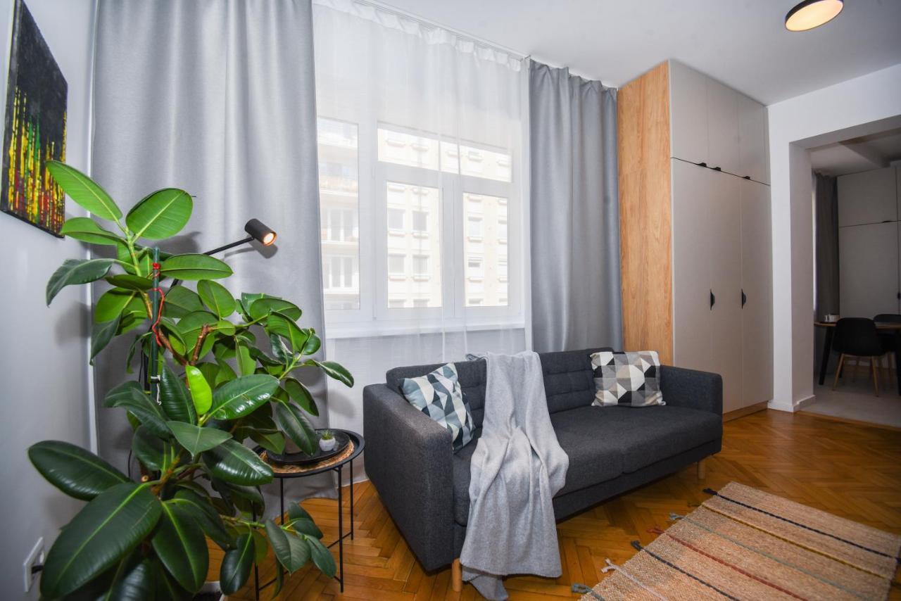 City Center Studio - Comfy & Modern Братислава Экстерьер фото